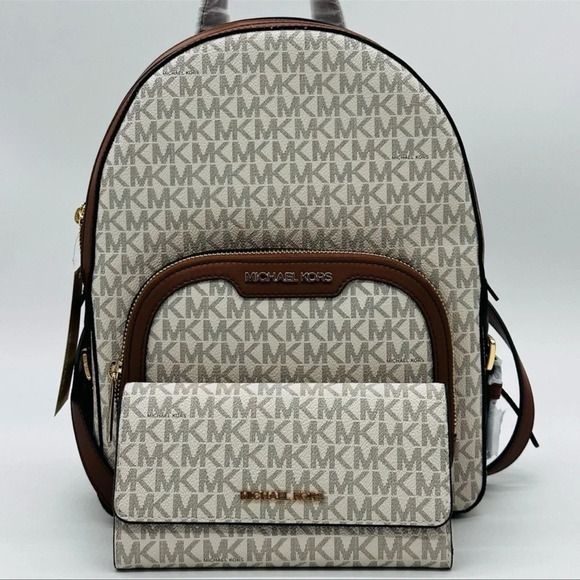 Michael Kors Medium Jaycee Zip Packet Backpack & Trifold Wallet Vanilla/Brown - Picture 1 of 16